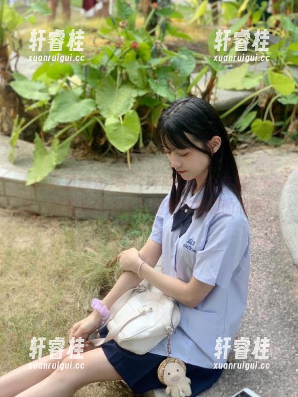17吃瓜群众 与“17吃瓜群众官网”一起,沿着吃瓜线路发现更多有趣的故事!