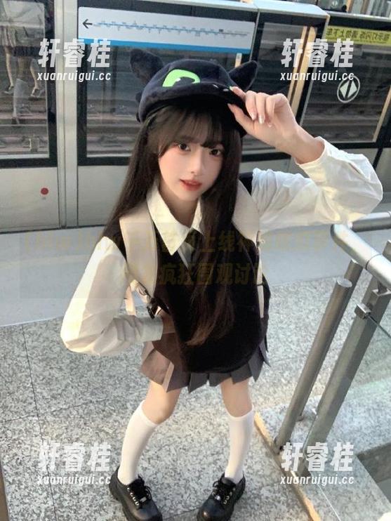 hlw hlw千万首页上线神秘吃瓜事件,网友疯狂围观讨论