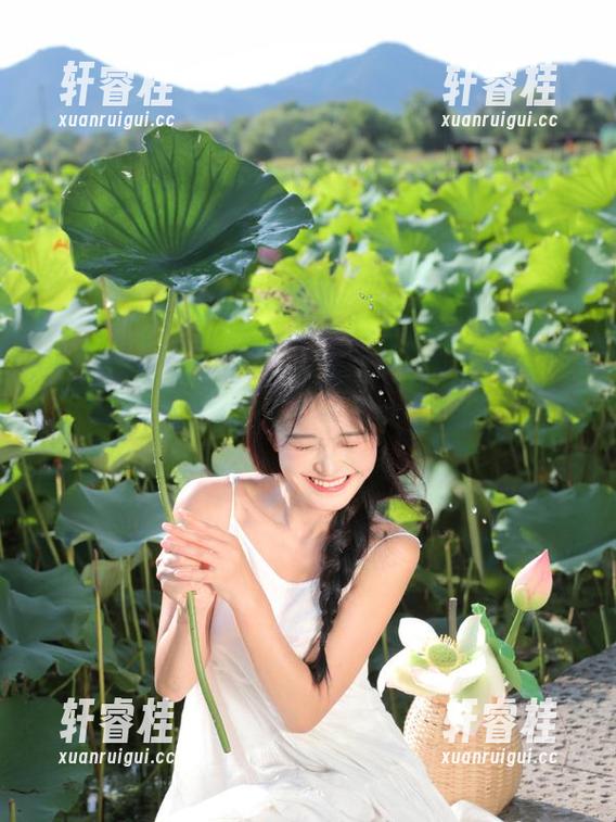 今日吃瓜为你每日更新，观看热议大瓜，别忘了和朋友分享！