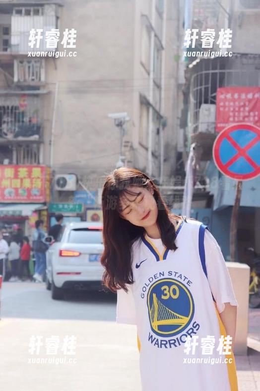 快乐你我她：在娱乐718看最新，畅游多条观看线路