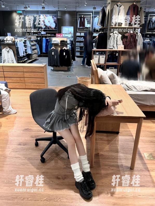 黑料不打烊 zzttt03黑料不打烊网页版登录异常火爆,少女要先抢先看