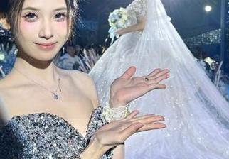 看黑料正能量index·php网页，少女的八卦雷达完全启动啦！